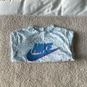 Paint splatter Nike Shirt